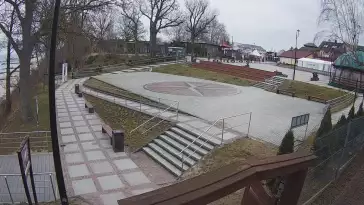 Widok z Kamery na plac widokowy Róża Wiatrów w Jarosławcu