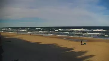 Widok z Kamery na plażę z kurortu Jastrzębia Góra