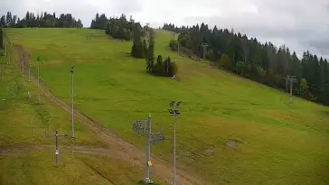 Widok z Kamery na dolny odcinek trasy w Jurgów -ski