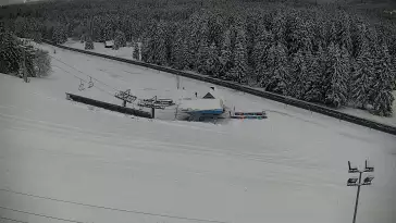 Widok z Kamery na dolny odcinek trasy w Jurgów -ski