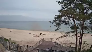 Widok z kamery na plażę w Stegnie to prawdziwa zachęta do wypoczynku.