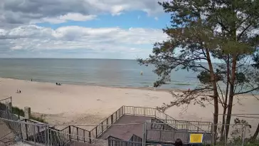 Widok z kamery na plażę w Stegnie to prawdziwa zachęta do wypoczynku.