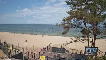 Widok z kamery na plażę w Stegnie to prawdziwa zachęta do wypoczynku.
