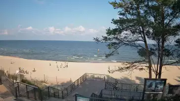 Widok z kamery na plażę w Stegnie to prawdziwa zachęta do wypoczynku.