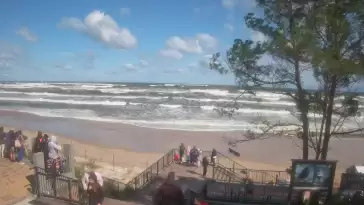 Widok z kamery na plażę w Stegnie to prawdziwa zachęta do wypoczynku.