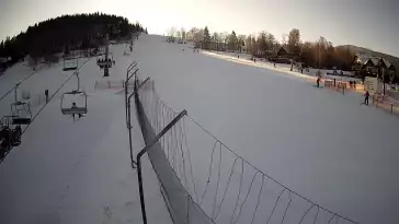 Obraz na trasę zjazdową z dolnej stacji Kamienica - Bolesławów