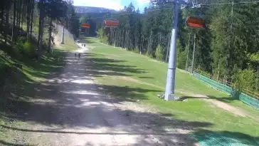 Widok z Kamery trasę narciarską w Karpacz Biały Jar.
