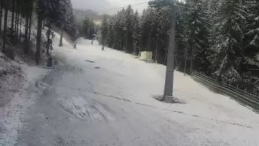 Widok z Kamery trasę narciarską w Karpacz Biały Jar.