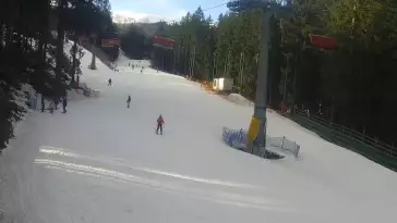 Widok z Kamery trasę narciarską w Karpacz Biały Jar.