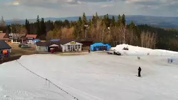 Widok na trasę nr 8 - Jankulakowski Wierch - jedna z dziewięciu kolei krzesełkowych w kompleksie Kotelnica Białczańska