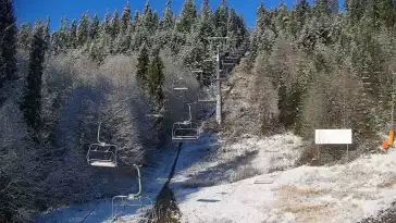 Widok na trasę narciarską nr6 w Kotelnicy Białczańskiej