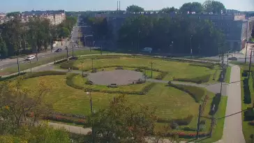 Widok online na jedną z dzielnic Krakowa - Nową Hutę. Zobacz Aleję Solidarności, Aleję Jana Pawła II oraz Aleję Róż