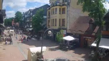 ZAKOPANE - widok z kamery na deptak