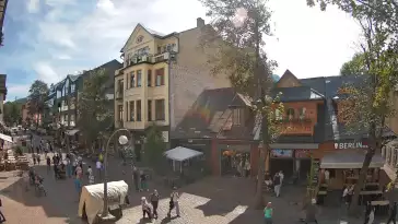 ZAKOPANE - widok z kamery na deptak