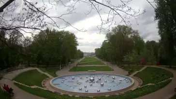 Kamera prezentuje widok na Park Ludowy w Lublinie.