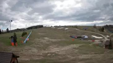 Panoramiczny widok na cały komplekt narciarski Master Ski w Tyliczu