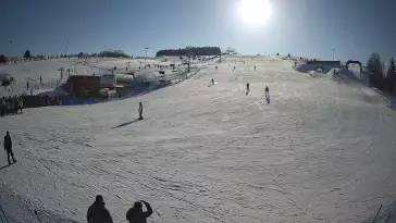 Widok na dolny odcinek stoku narciarskiego Master Ski