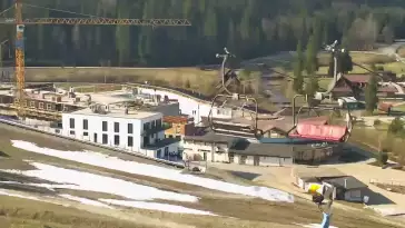 Kamera na SkiPark Oravice - widok na stok i termy Oravice na Słowacji Meander.