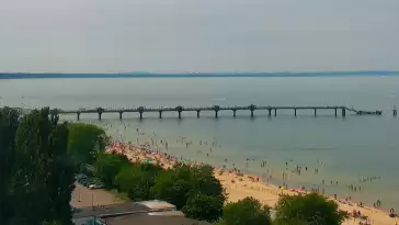 Widok na deptak i Plażę w MIĘDZYZDROJACH