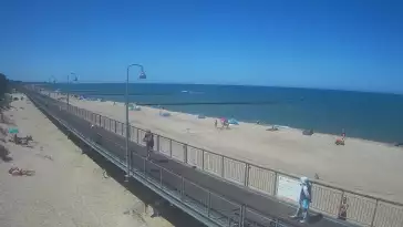 Ujęcie na promenadę i morze w Mielnie.