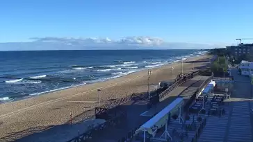 Kamera z widokiem na plażę i promenadę w Mielnie