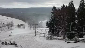 Widok ze stacji narciarskiej Mieszko w Zieleniec Sport Arena