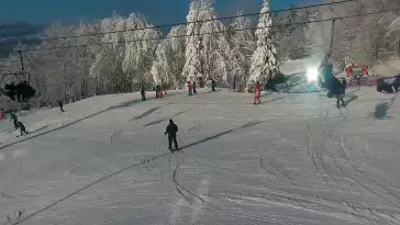 Śledź warunki narciarskie w Wiśle Nowa Osada.