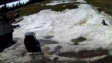 Widok na stok narciarski Zadział koło Nowego Targu.