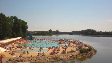 Kamera na basen w Molo Osiek