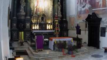 Ołtarz z parafii Matki Bożej Bolesnej w Jarosławiu
