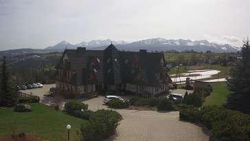 Widok na Hotel Redyk w Ząbie koło Zakopanego