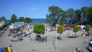 Widok z Kamery na deptak w REWALU na żywo