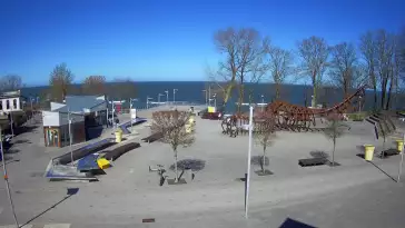 Widok z Kamery na deptak w REWALU na żywo