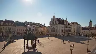 Widok z Kamery na Stary Rynek w Rzeszowie na żywo