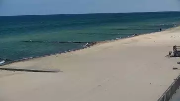 Widok na Promenadę i Plażę w Sarbinowie