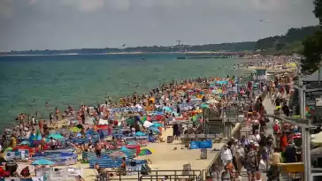 Widok na Promenadę i Plażę w Sarbinowie