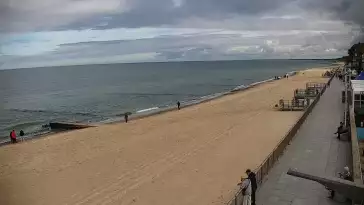 Widok na Promenadę i Plażę w Sarbinowie