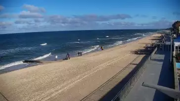 Widok na Promenadę i Plażę w Sarbinowie