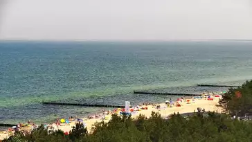 Mielno-Unieście to jeden z najbardziej urokliwych zakątków wybrzeża, gdzie szeroka, złocista plaża spotyka się z leczniczym mikroklimatem. Widok z kamery zainstalowanej na Instytucie Zdrowia Sofra w Mielnie