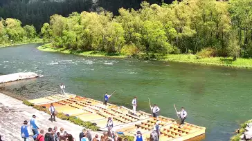 Szczawnica i widok na Dunajec i tratwy flisaków.