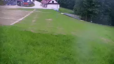 taśma narciarska przy wyciągu na stacji narciarskiej w Spytkowicach