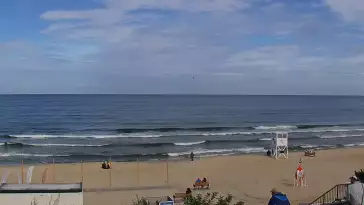 Stegna kamera bulwar, plaża i morze.