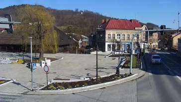 Widok na Suchą Beskidzką.