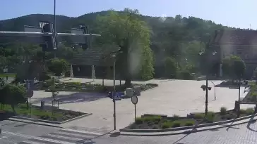 Widok na Suchą Beskidzką.