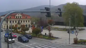 Widok na Suchą Beskidzką.