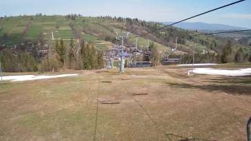 Ski Suche - widok z górnej stacji ośrodka narciarskiego