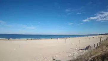 Kamera na plażę w Świnoujściu na żywo przepływające promy.