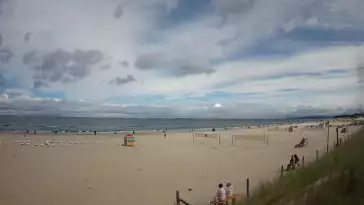 Kamera na plażę w Świnoujściu na żywo przepływające promy.