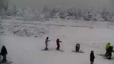 Widok ze Zbójnickiej Kopy w Szczyrku.