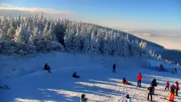 Widok ze Zbójnickiej Kopy w Szczyrku.